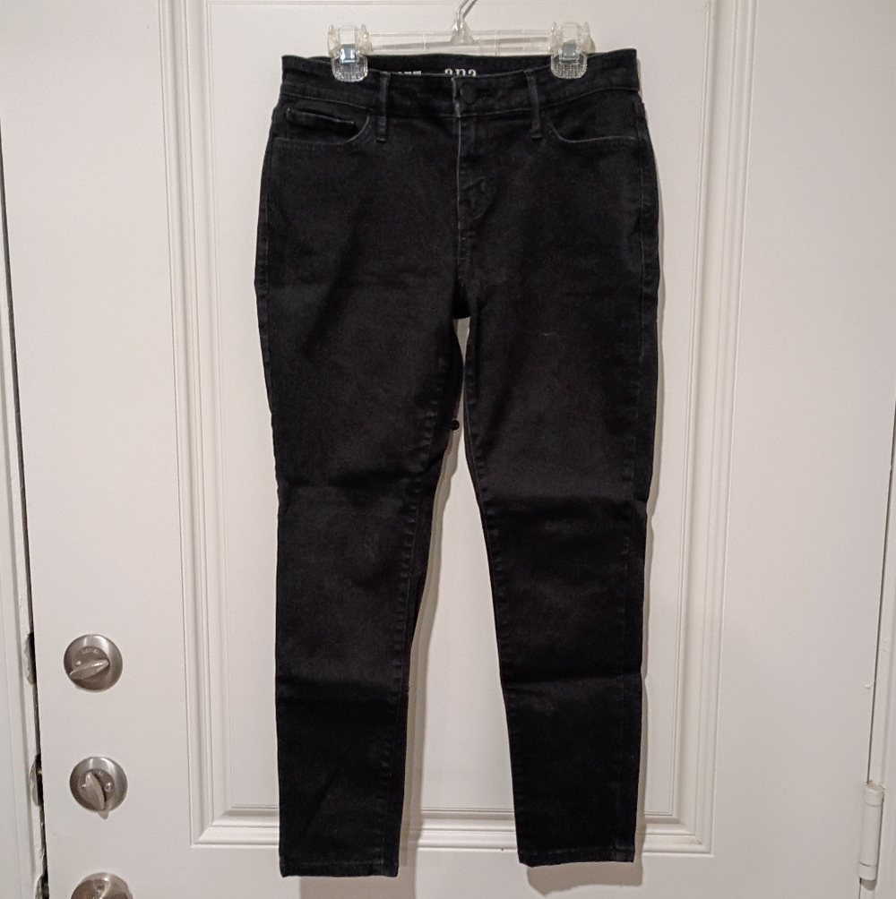 a.n.a Women's Black Skinny Jeans Size 4P
